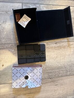 Minimalist Black Card Holder Wallet